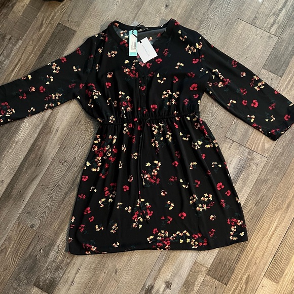 NWT 41 Hawthorn Black and Pink Long Sleeve Sundress - Picture 3 of 9